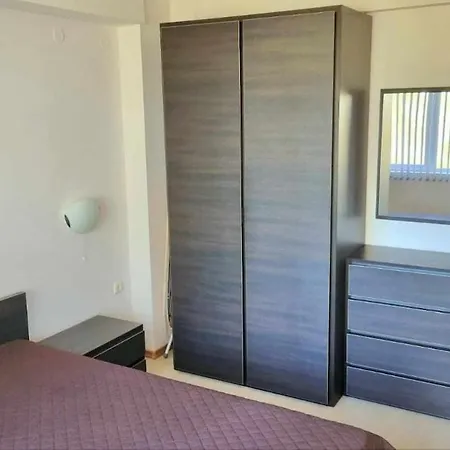 Sunny Hills, 1 Bedroom Apartman Napospart