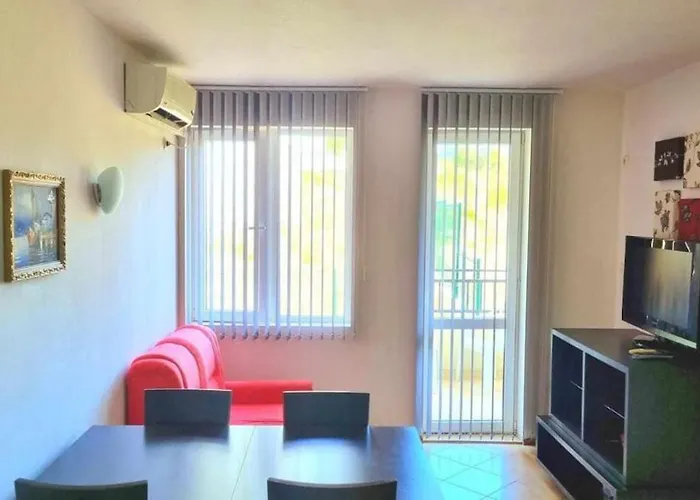 Sunny Hills, 1 Bedroom * Napospart