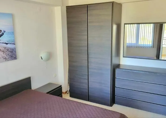 Sunny Hills, 1 Bedroom Apartman Napospart