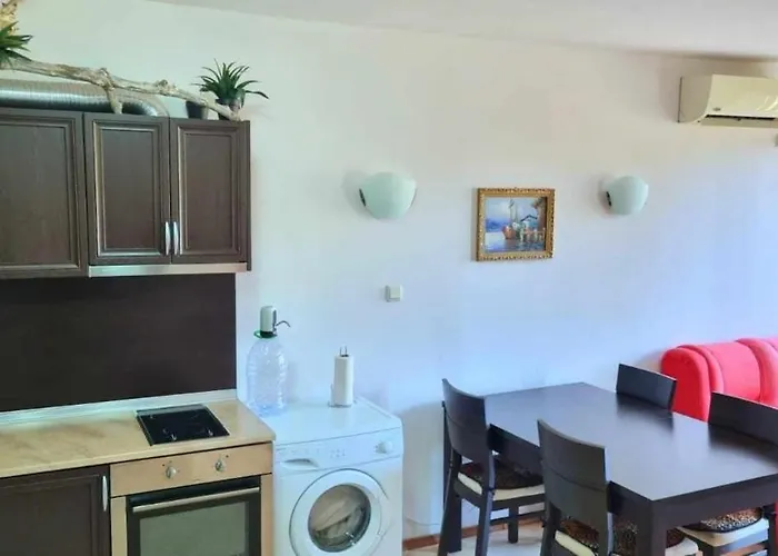 Sunny Hills, 1 Bedroom Apartment *